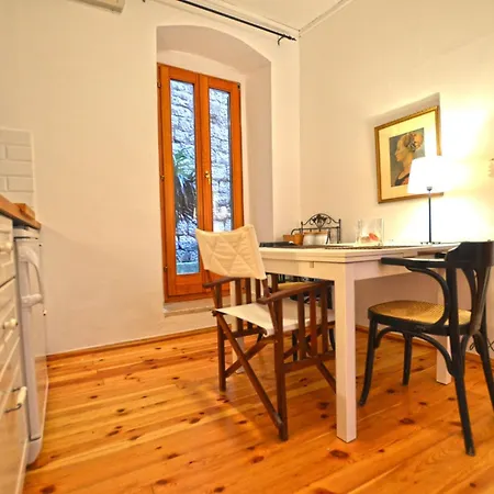 Downtown Charming Nest - One Bedroom